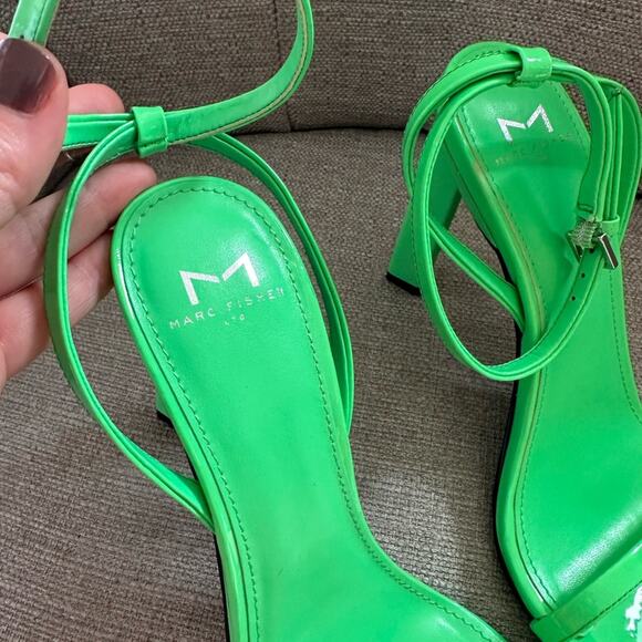 NWOT: Marc Fisher Arthur Strappy Heel - Picture 4 of 7